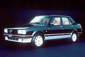 quanto-pesa-un-uno-una-alfa-romeo-giulietta-2.0-turbodelta-del-1984