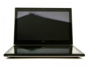 quanto-pesa-un-uno-una-acer-iconia-dual-screen-tablet